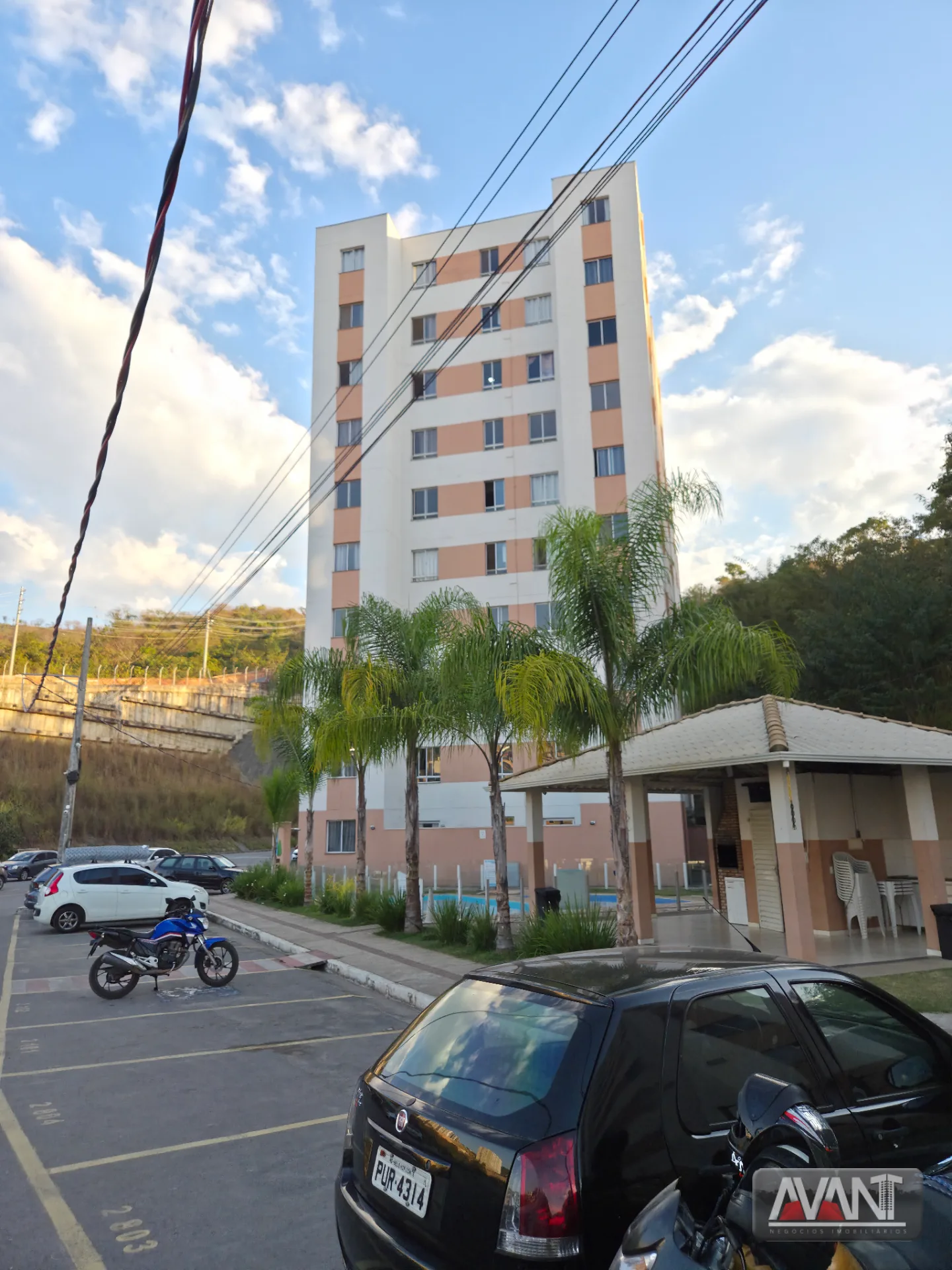Oportunidade Apartamento 2 quartos,  prédio com elevador - Sabará - MG